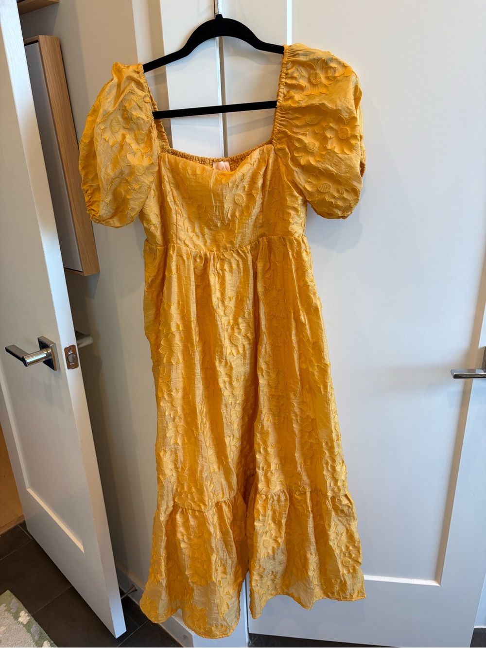 entro Yellow Puff Sleeve Midi Dress with Floral Jacquard